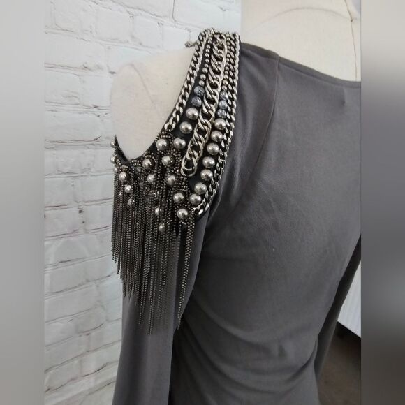 Alice+Olivia Embellished Cutout Shoulder Dress | Gray | Small | EUC - Picture 8 of 16